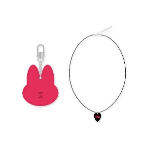 [Ship From 19th/JUNE] [YUQI ((G)I-DLE)] GUITAR PICK NECKLACE Koreapopstore.com